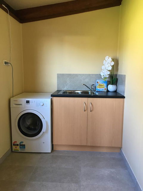 Red Ceder Cottage - Great Ocean Road - Port Campbell - Kingaroy Accommodation 28