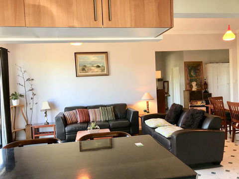 Hillâ€™s Creek Holiday Home - Kingaroy Accommodation 7