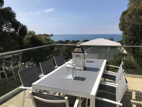 Lorne Sea View Terrace House - Kingaroy Accommodation 18
