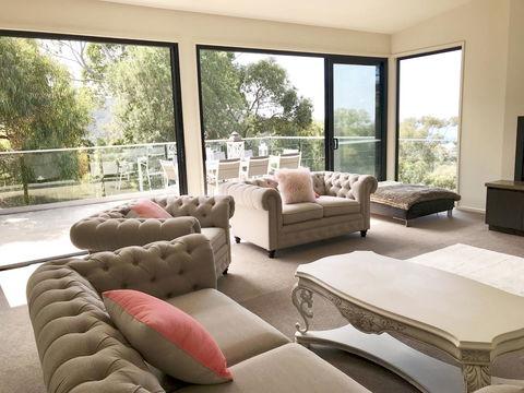 Lorne Sea View Terrace House - Kingaroy Accommodation 32
