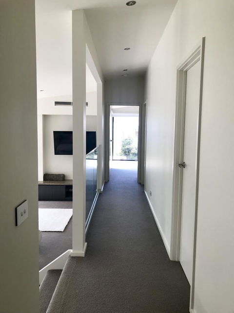 Lorne Sea View Terrace House - Kingaroy Accommodation 24