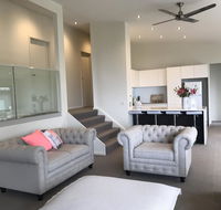 Lorne Sea View Terrace house - Kingaroy Accommodation