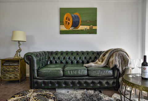 Daylesford Art Motel - Kingaroy Accommodation 0