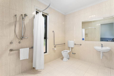 Quality Hotel Point Cook - Kingaroy Accommodation 1