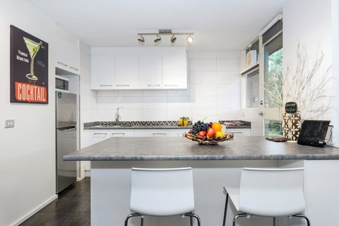Melbourne Villa - Kingaroy Accommodation 11