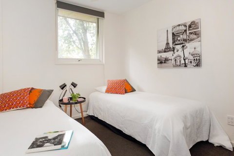 Melbourne Villa - Kingaroy Accommodation 30