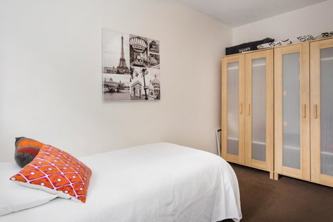 Melbourne Villa - Kingaroy Accommodation 34