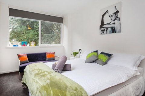 Melbourne Villa - Kingaroy Accommodation 0