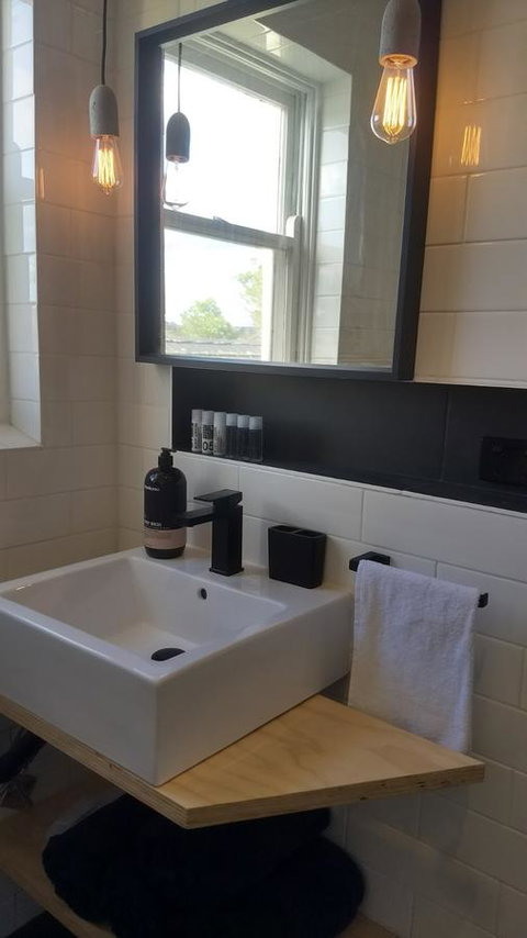 Rooftops - Kingaroy Accommodation 13