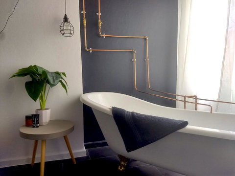 Rooftops - Kingaroy Accommodation 1