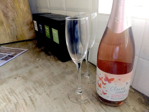 Rooftops - Kingaroy Accommodation 7