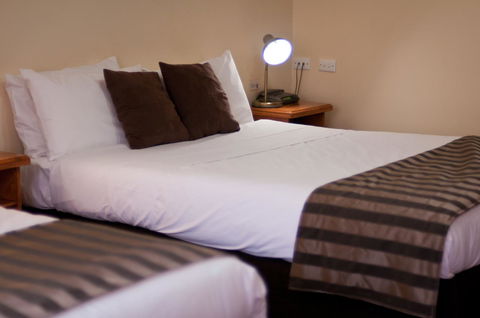 National Hotel Complex Bendigo - Kingaroy Accommodation 10