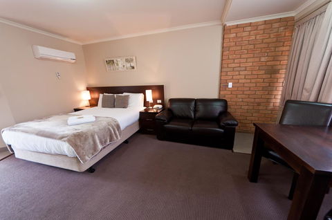 National Hotel Complex Bendigo - Kingaroy Accommodation 11