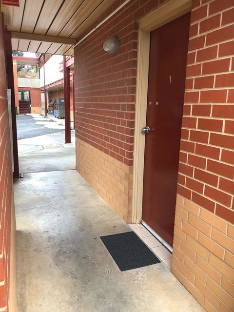 National Hotel Complex Bendigo - Kingaroy Accommodation 2