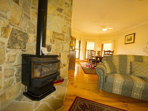 Angel's Rest - Kingaroy Accommodation 8