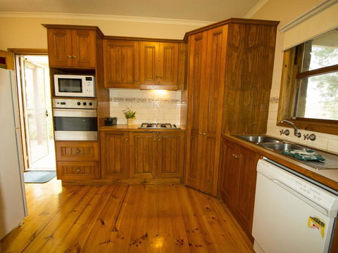 Angel's Rest - Kingaroy Accommodation 7
