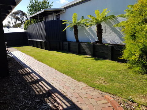 Mysa Anglesea Sleeps 7 WiFi SmartTV Cafes Shops - Kingaroy Accommodation 16