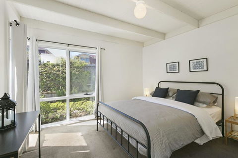 Mysa Anglesea Sleeps 7 WiFi SmartTV Cafes Shops - Kingaroy Accommodation 6