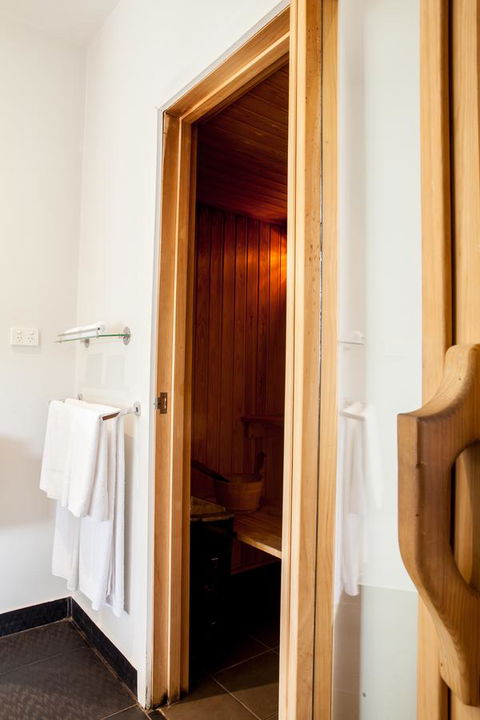 Polperro Villas - Kingaroy Accommodation 2