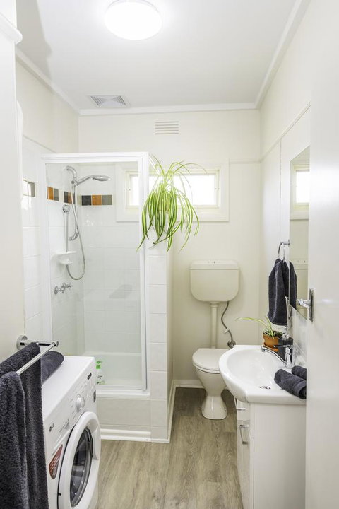 Bacchus Centro - Kingaroy Accommodation 6