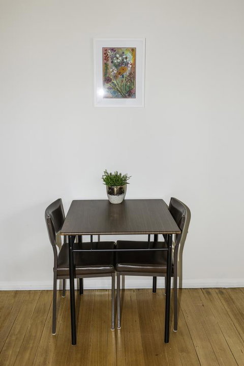 Bacchus Centro - Kingaroy Accommodation 3