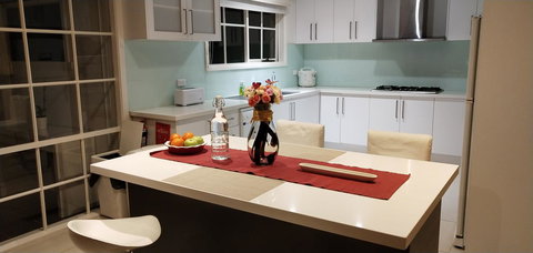 The Gallery Hours - Kingaroy Accommodation 13