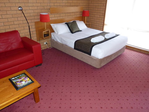 Blue Whale Motor Inn & Apartments - Kingaroy Accommodation 26