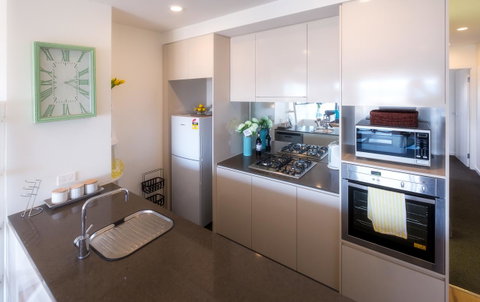 Waterfront Apt 234 Marinaquays - Kingaroy Accommodation 10