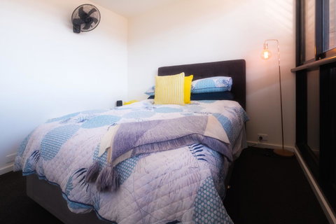 Waterfront Apt 234 Marinaquays - Kingaroy Accommodation 18