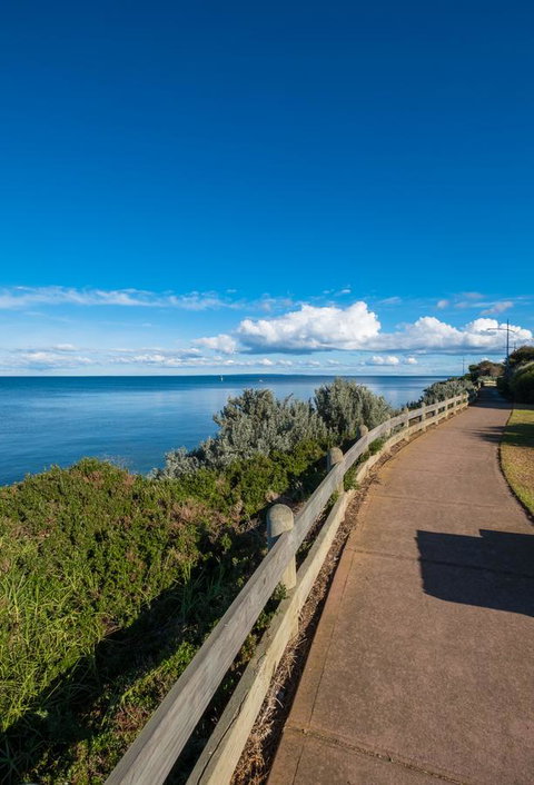 Waterfront Apt 234 Marinaquays - Kingaroy Accommodation 33