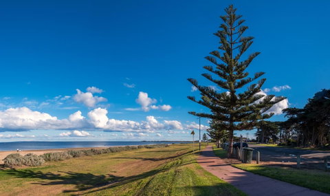 Waterfront Apt 234 Marinaquays - Kingaroy Accommodation 32
