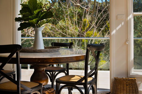 Lake Como Villa - Kingaroy Accommodation 5