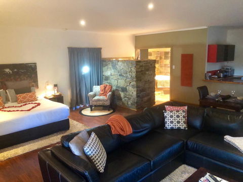 Minni Gums - Kingaroy Accommodation 12