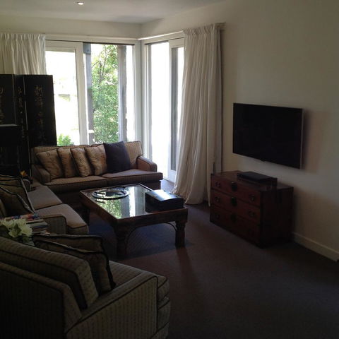 Lorne Holiday House - Kingaroy Accommodation 11
