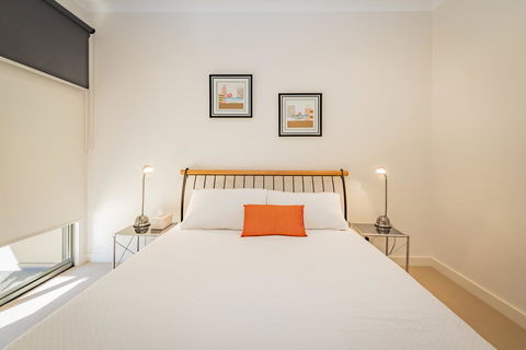 Stylish 3 Bedroom Townhouse - Free Parking - Kingaroy Accommodation 6