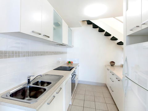 La Mer Sunshine Beachfront - Kingaroy Accommodation 5