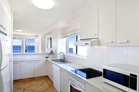 La Mer Sunshine Beachfront - Kingaroy Accommodation 6