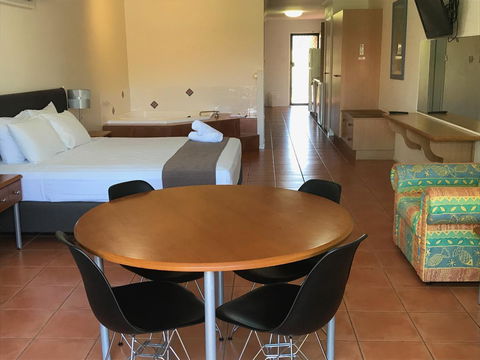 Coral Cove Resort - Kingaroy Accommodation 3