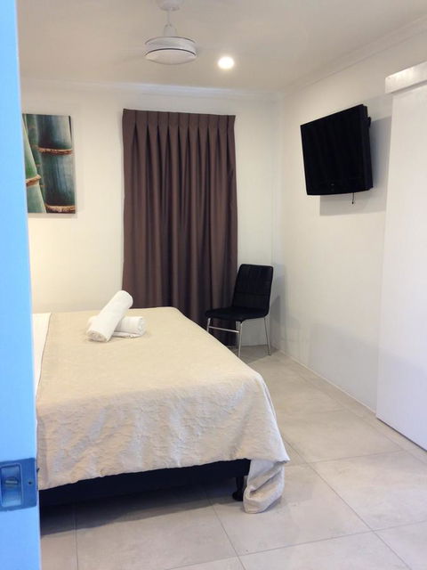 Chez Noosa Resort Motel - Kingaroy Accommodation 12