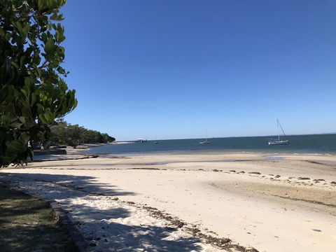 Bribie Island Hotel - Kingaroy Accommodation 9