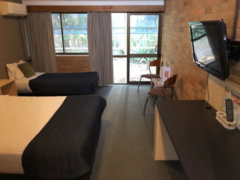 Bribie Island Hotel - Kingaroy Accommodation 21