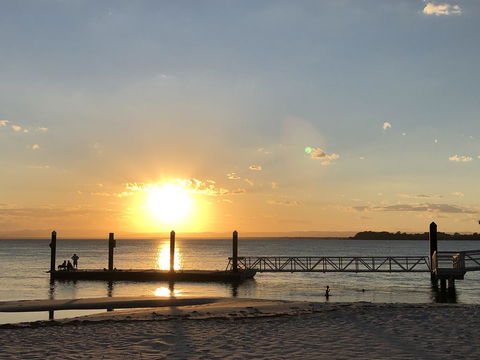 Bribie Island Hotel - Kingaroy Accommodation 0
