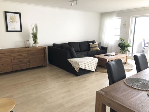 Sunshine Beach Luxe Apartment - Kingaroy Accommodation 32