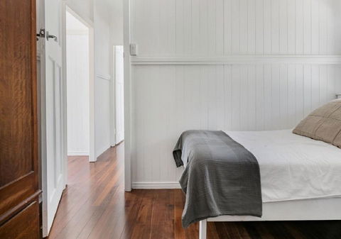 Lake Weyba Noosa Lodge & Kangaroos - Kingaroy Accommodation 11