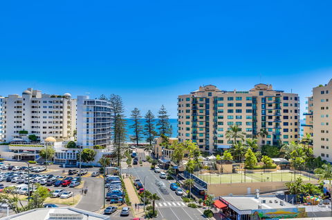 Direct Collective - Sea Breeze Mooloolaba - Kingaroy Accommodation 0