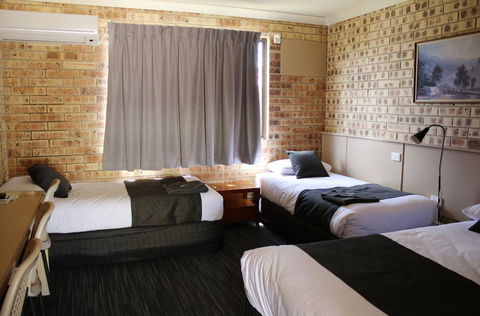 Clermont Country Motor Inn - Kingaroy Accommodation 7