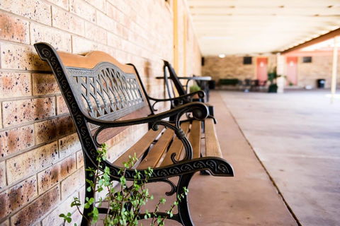Clermont Country Motor Inn - Kingaroy Accommodation 5