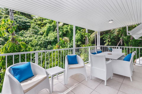 By The Sea Port Douglas - Kingaroy Accommodation 7