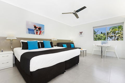 By The Sea Port Douglas - Kingaroy Accommodation 15