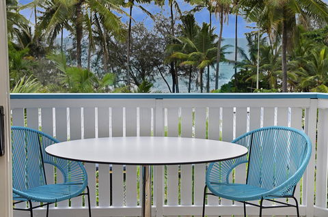 By The Sea Port Douglas - Kingaroy Accommodation 5